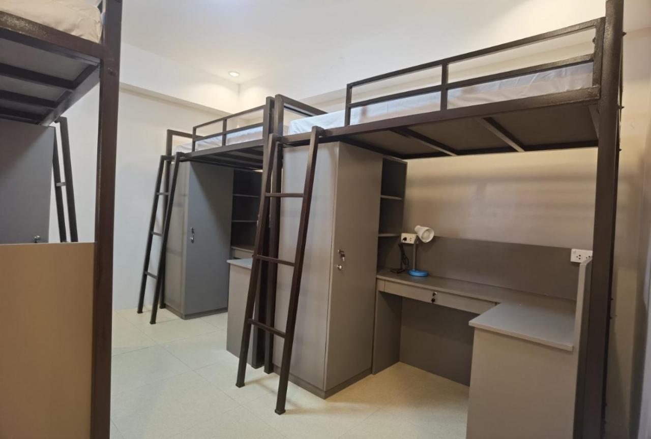 Delta Star Manor Ξενοδοχείο Naga  Εξωτερικό φωτογραφία